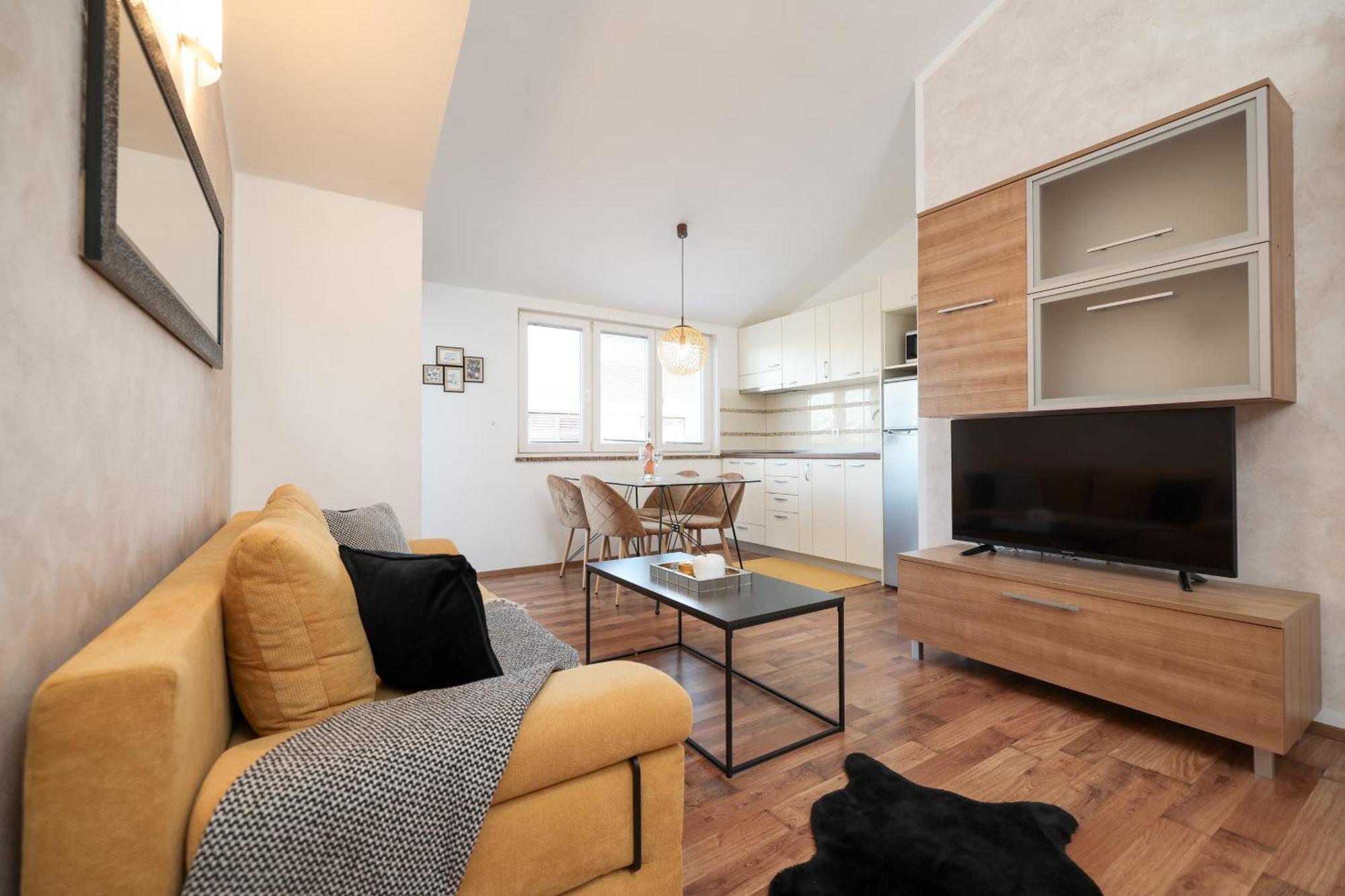 Apartments Anita Nin Eksteriør billede